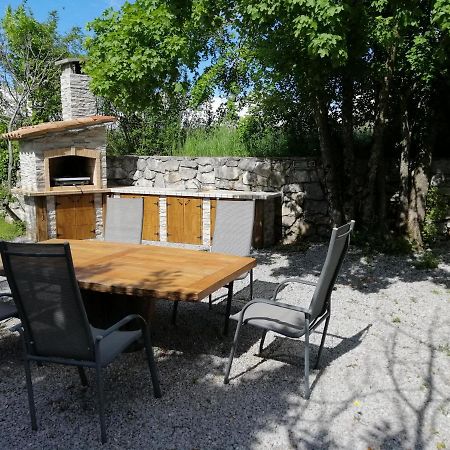 Apartma Louis Dutovlje Exterior foto
